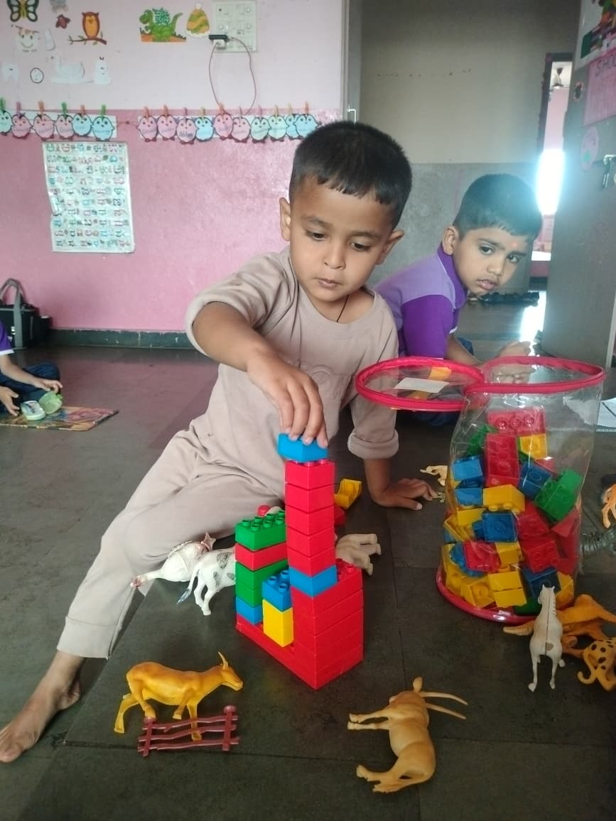 Sri Siddharoodh Public School - Image 11